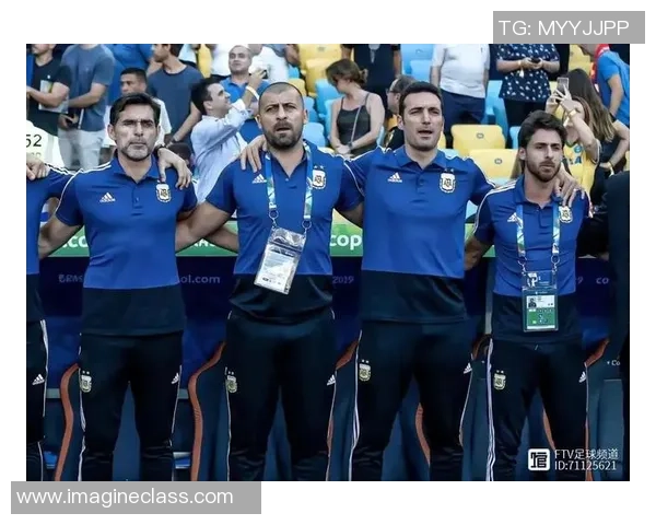 从绿茵场到教练席足球明星如何蜕变为卓越教练的成功之路